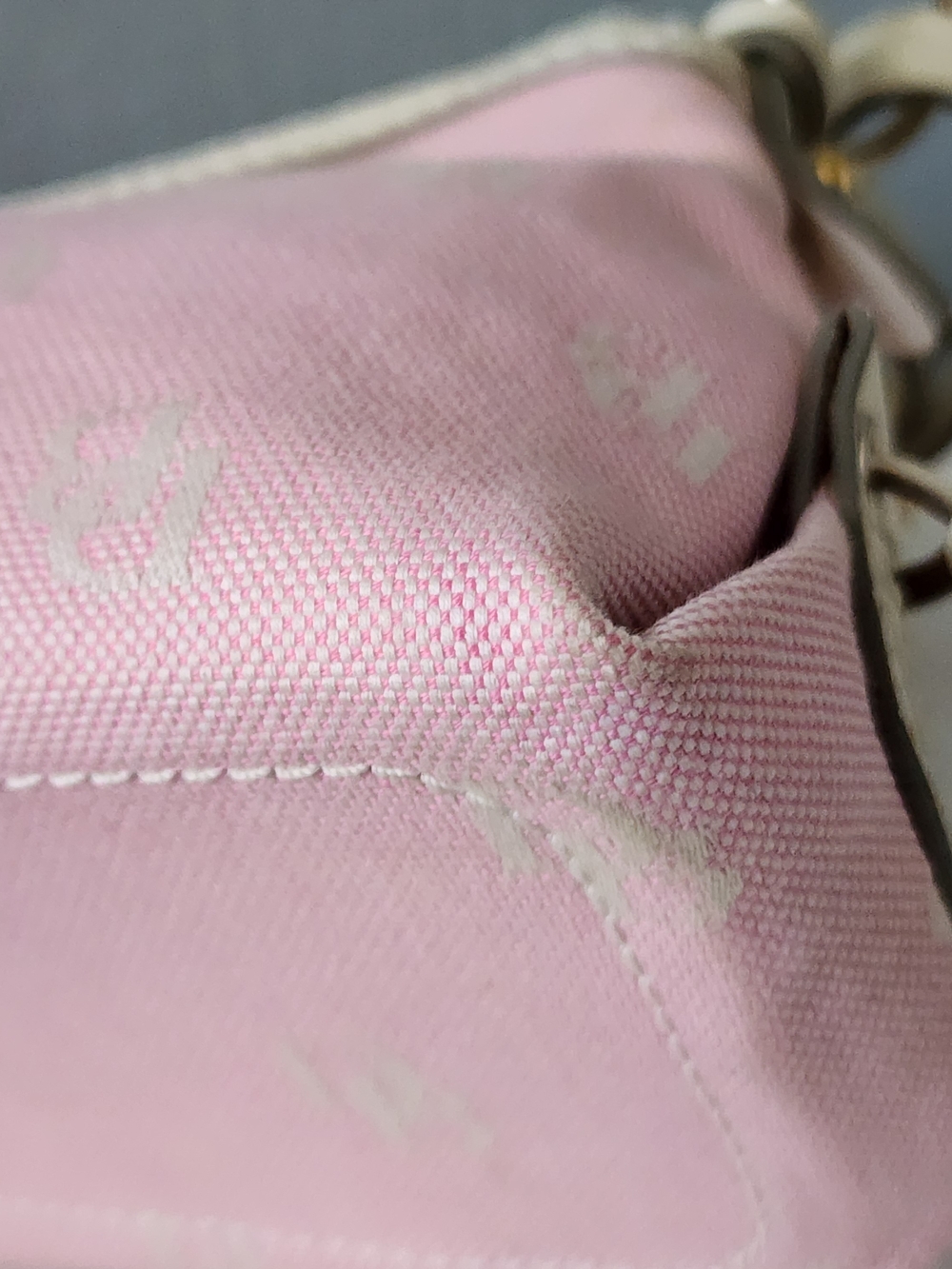Dooney & Bourke Pink Canvas Logo Shoulder Bag with White Trim - Picture 8 of 13